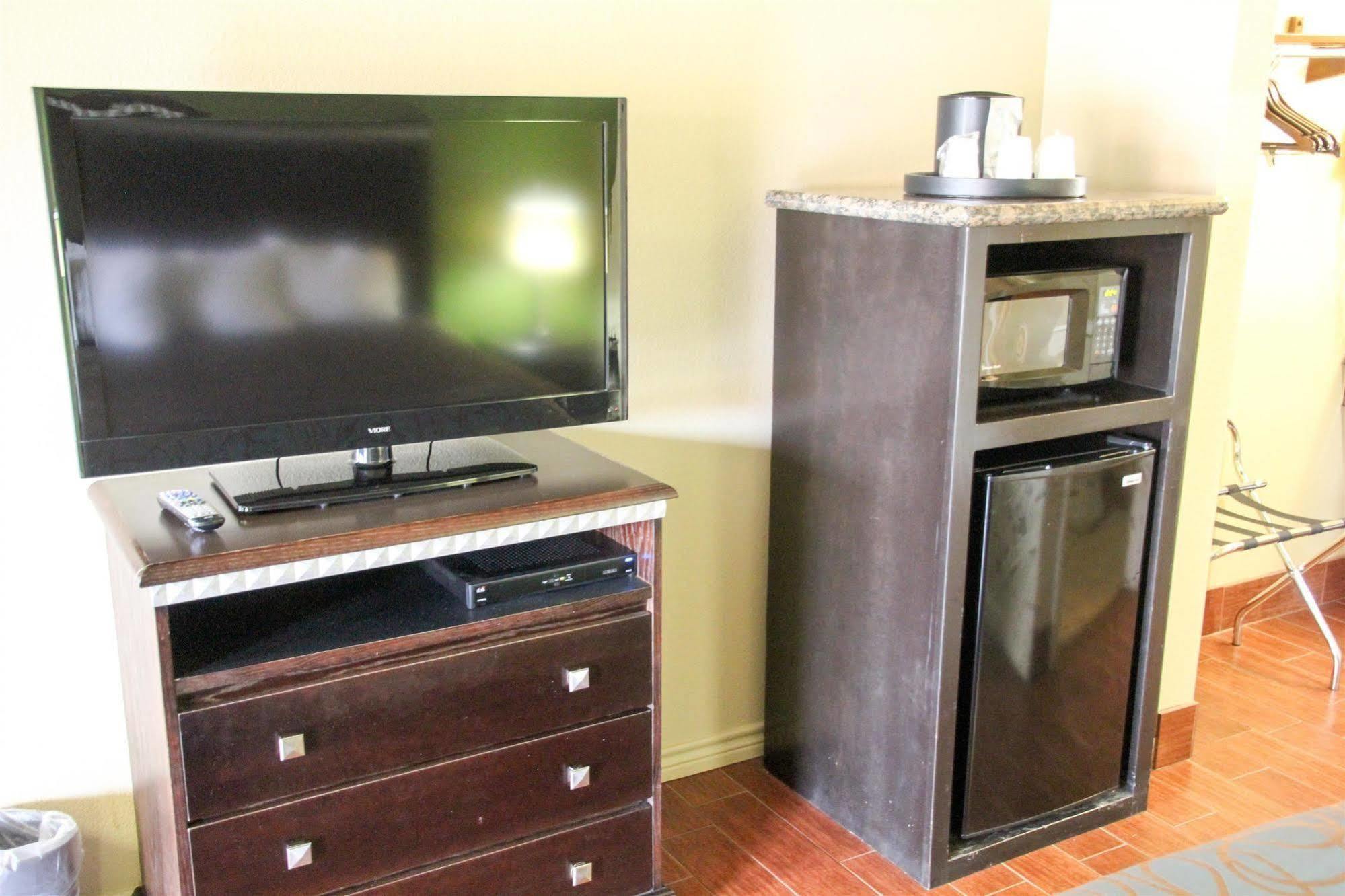 Motel 6 Floresville Bagian luar foto